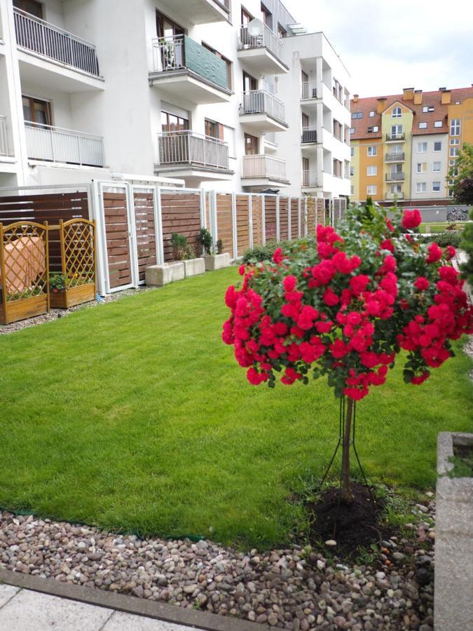 Swinoujscie Platan Patio 2- Berry Apartments Eksteriør bilde
